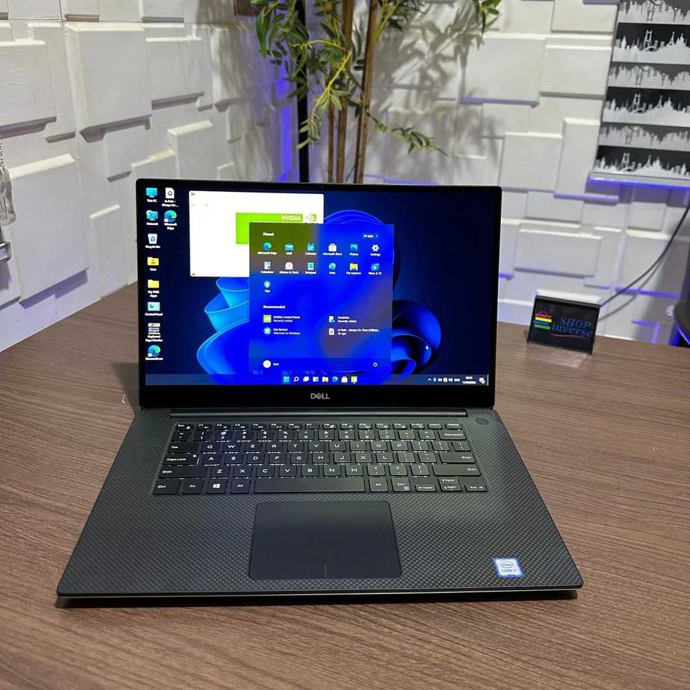 DELL GAMA  I7 4,5GHZ 64GB MEMORIA SSD M2 512GB ECRA 4K touchscreen